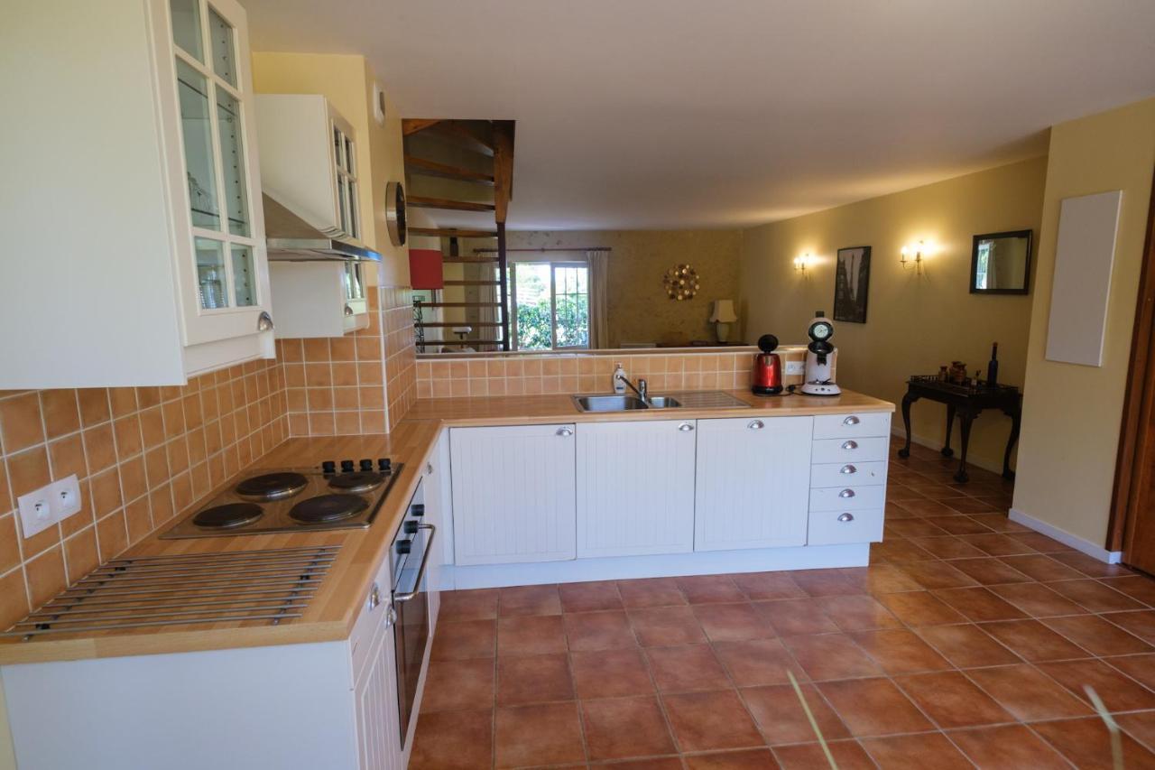 Gites Le Mathelin Lamothe-Montravel Exterior photo